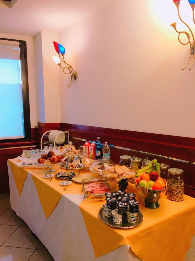 Hotel Cristallo Novara Ngoại thất bức ảnh